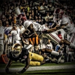 Clinton-Dix intercepts a pass, tipped by teammate Dee Milliner, in the BCS National Championship game. 